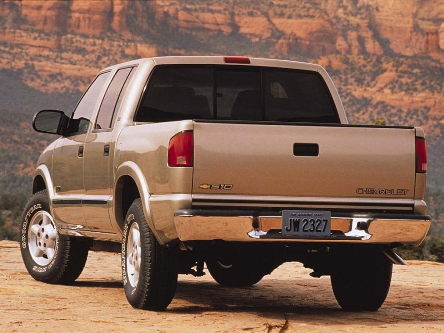  Chevrolet S-10 Crew Cab 2001 года  (фото 8 из 10)